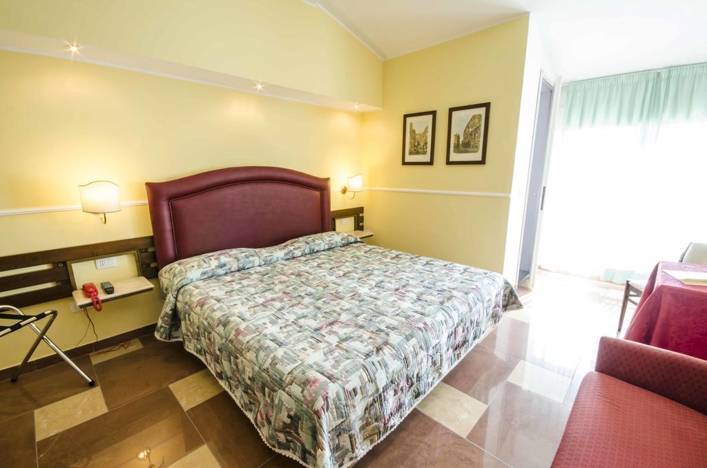 Hotel Tarconte Таркиния Екстериор снимка