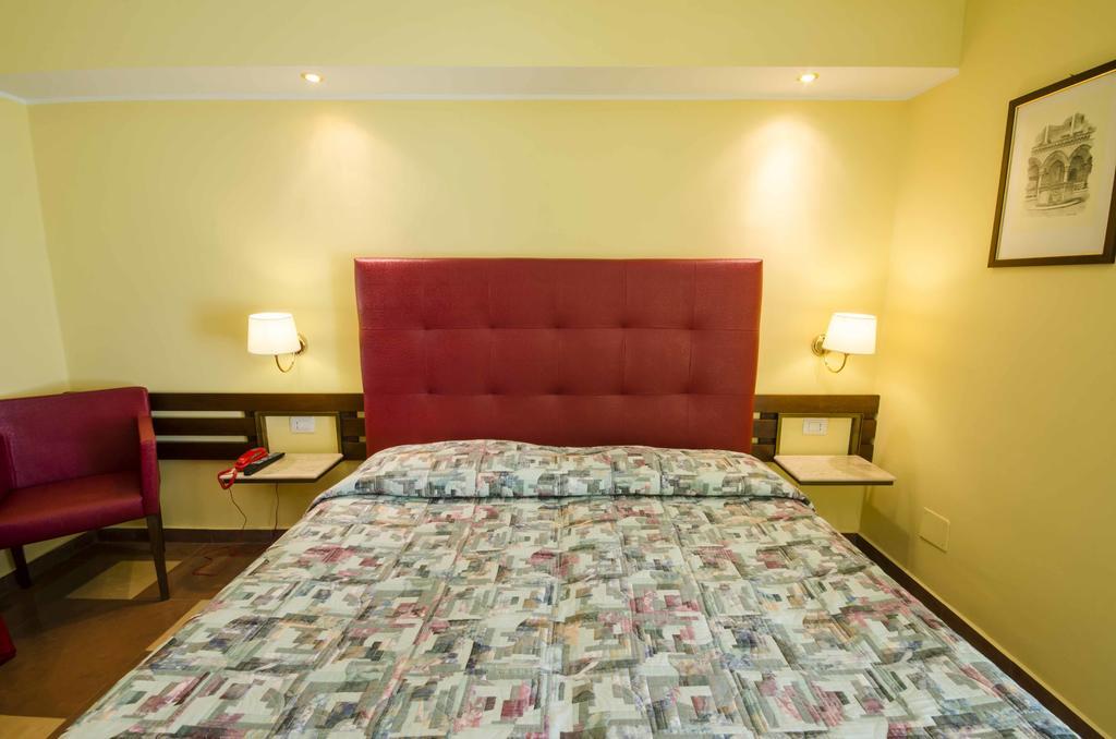 Hotel Tarconte Таркиния Екстериор снимка