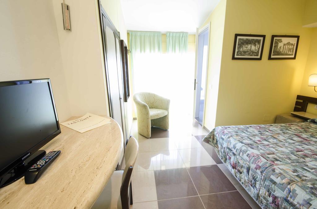 Hotel Tarconte Таркиния Екстериор снимка
