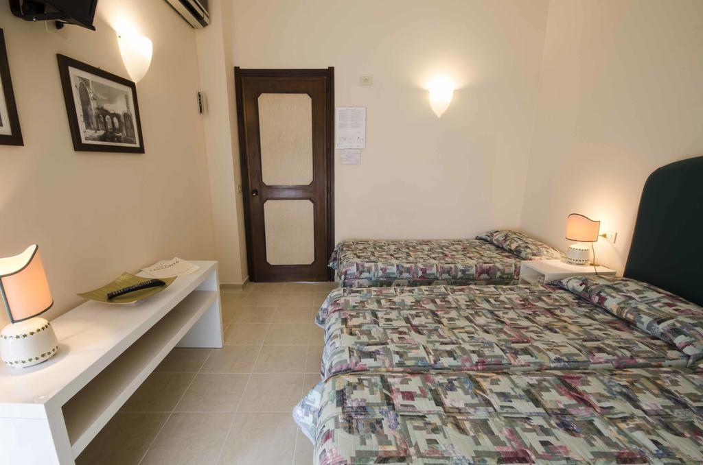 Hotel Tarconte Таркиния Екстериор снимка