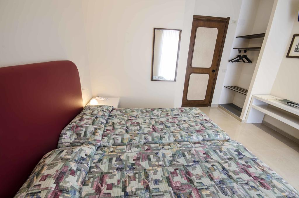 Hotel Tarconte Таркиния Екстериор снимка