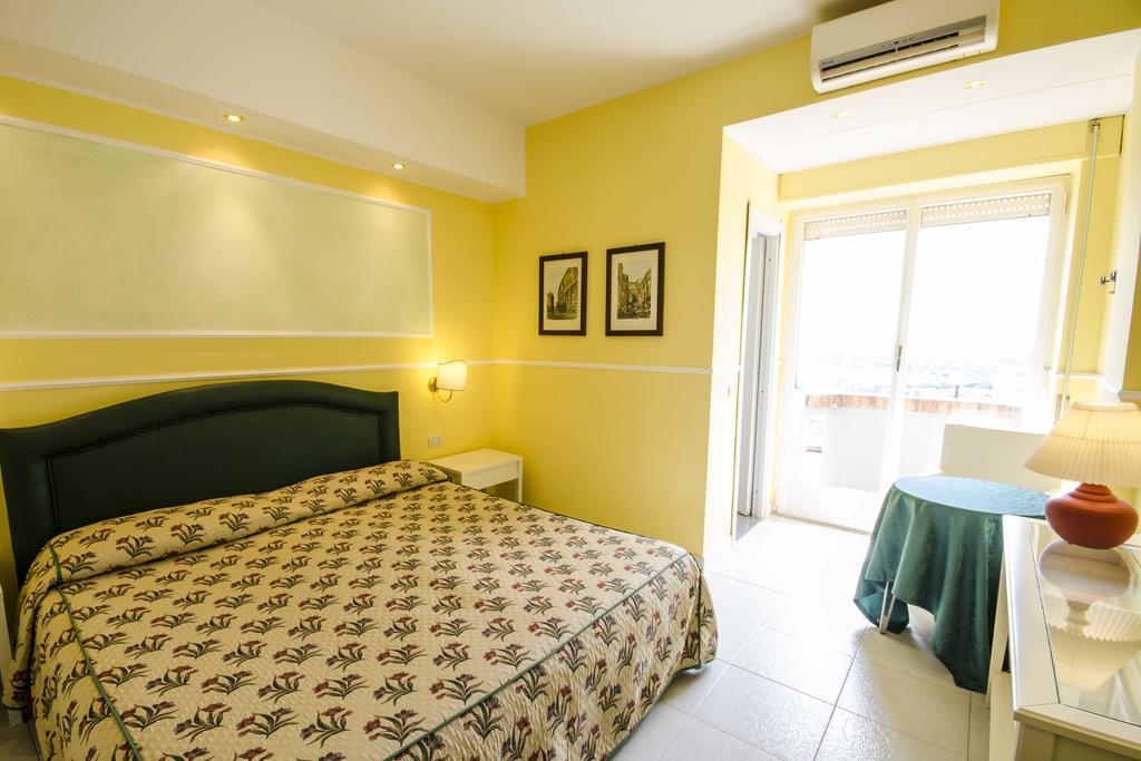 Hotel Tarconte Таркиния Екстериор снимка