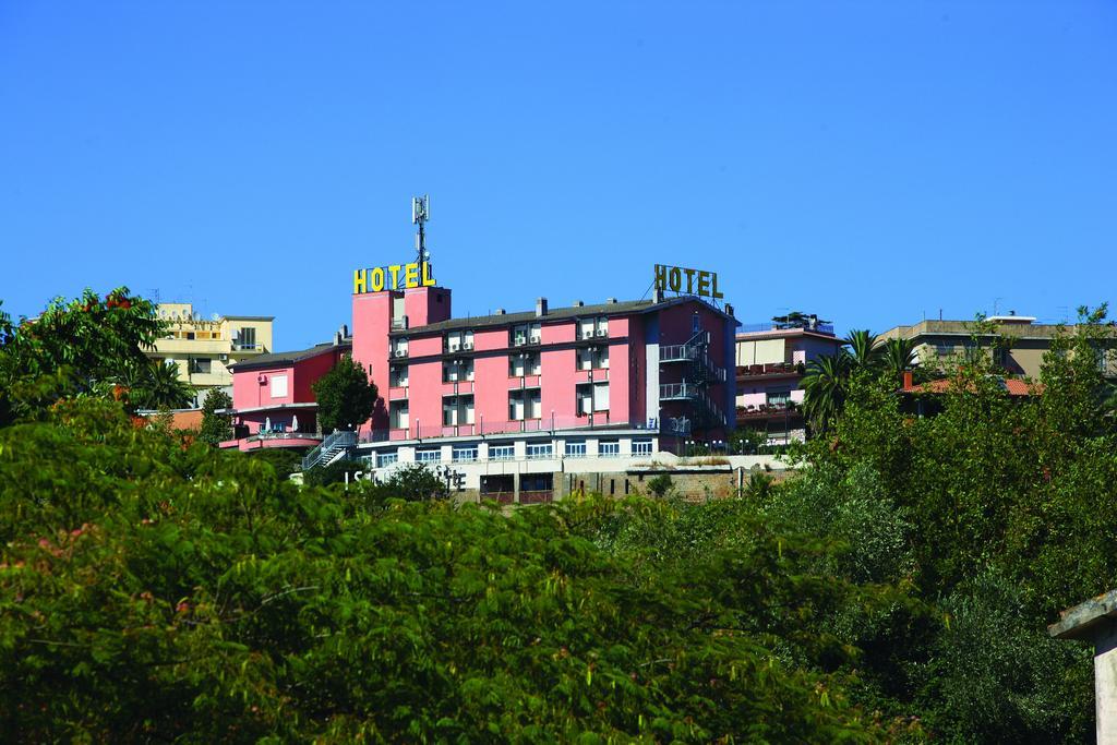 Hotel Tarconte Таркиния Екстериор снимка